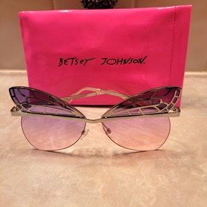 Betsey Johnson butterfly sunglasses